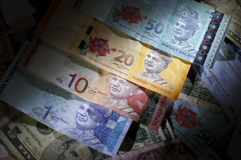 Ringgit adds to declines as new 1MDB probes compound losses